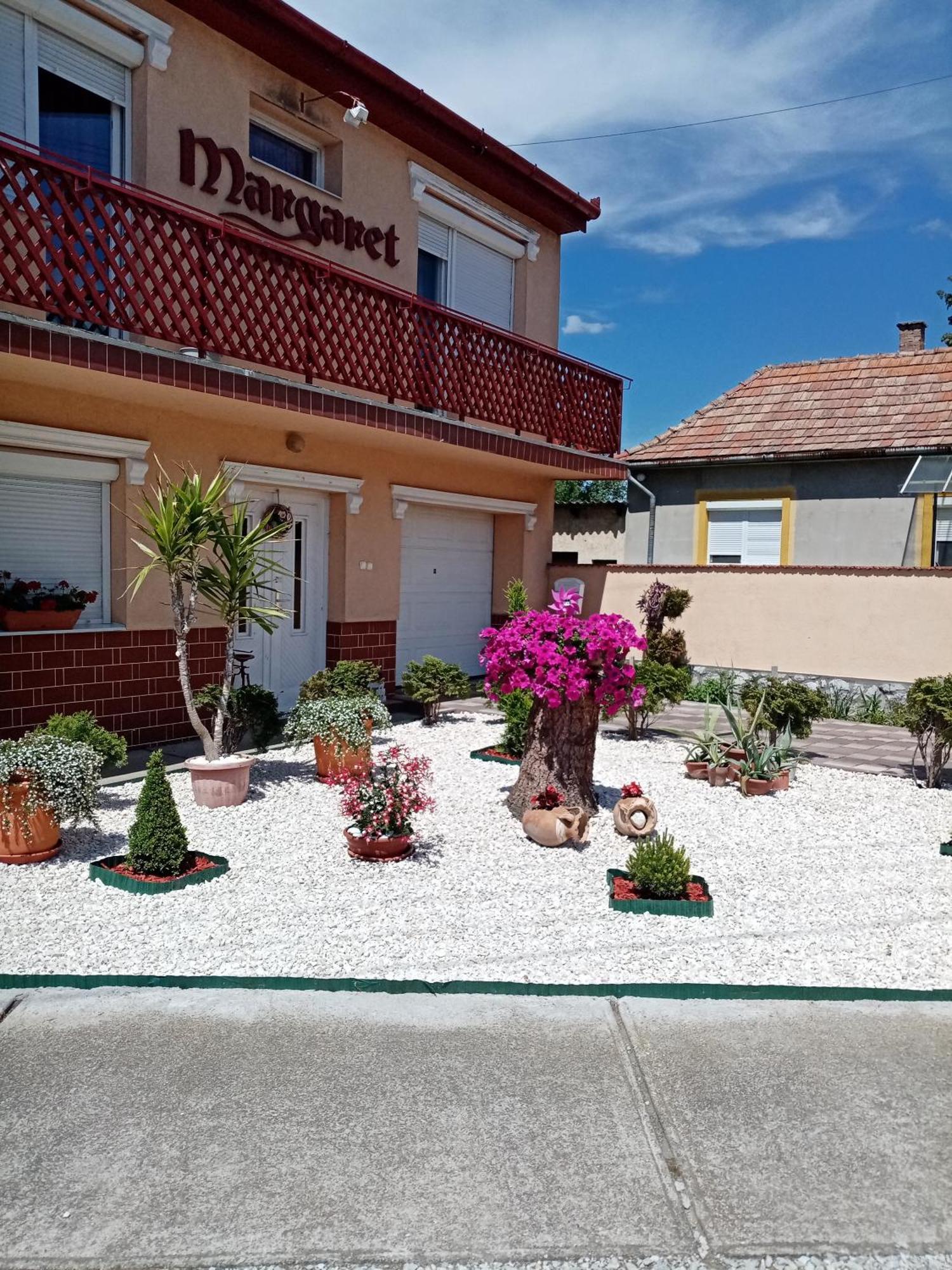 Margaret Apartman Egerszalók Εξωτερικό φωτογραφία