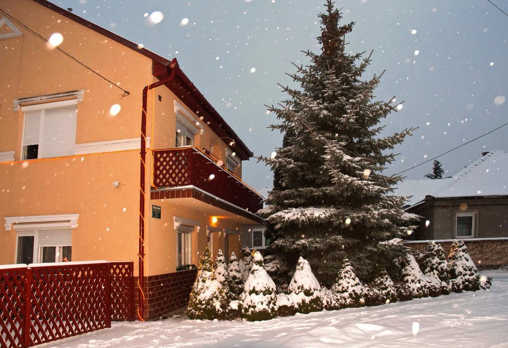Margaret Apartman Egerszalók Εξωτερικό φωτογραφία